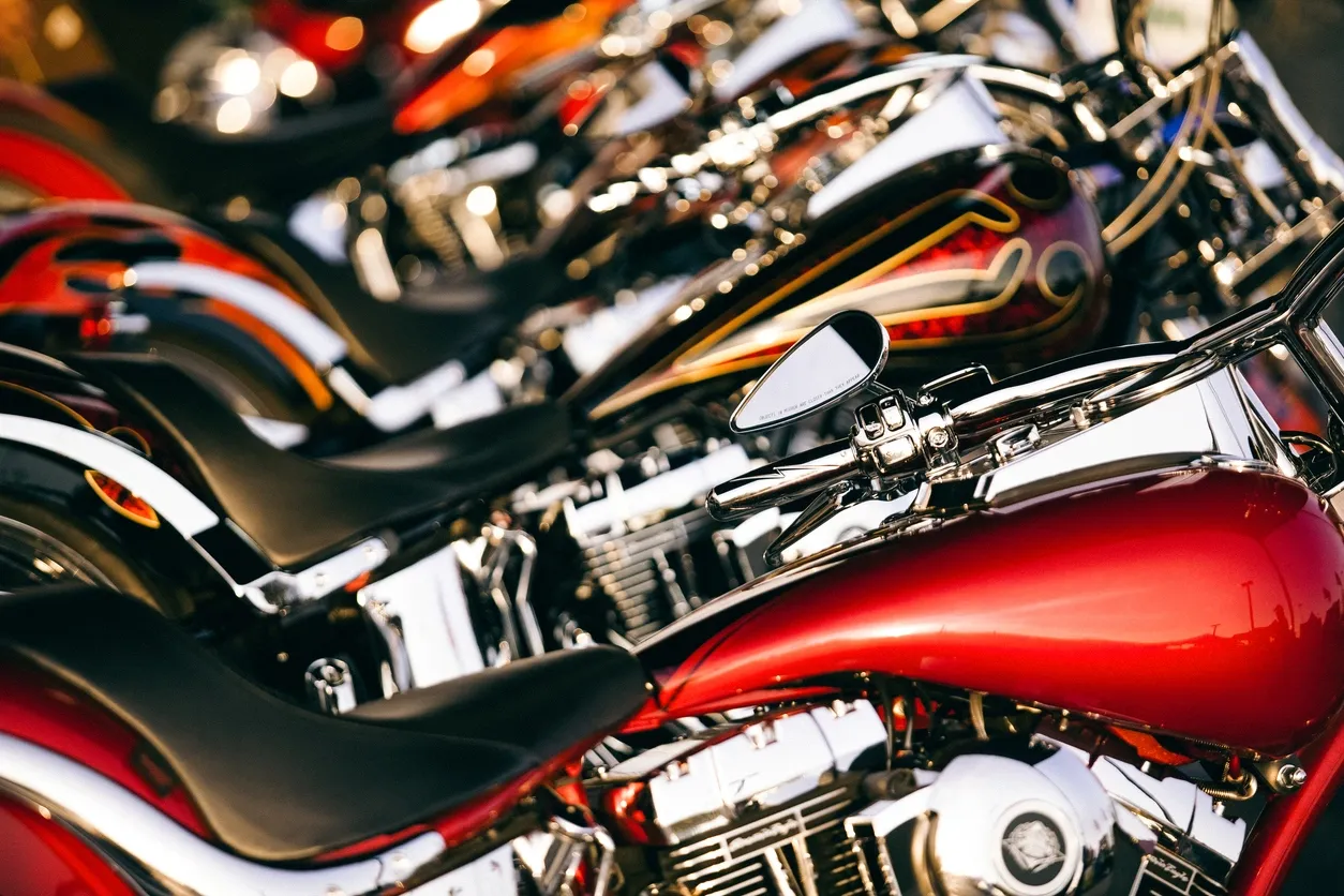 Dealer and multi-motorcycle shipping
