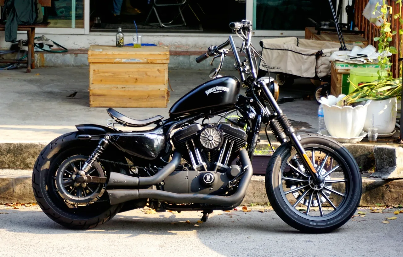 Vintage, classic, and collector motorcycle shipping