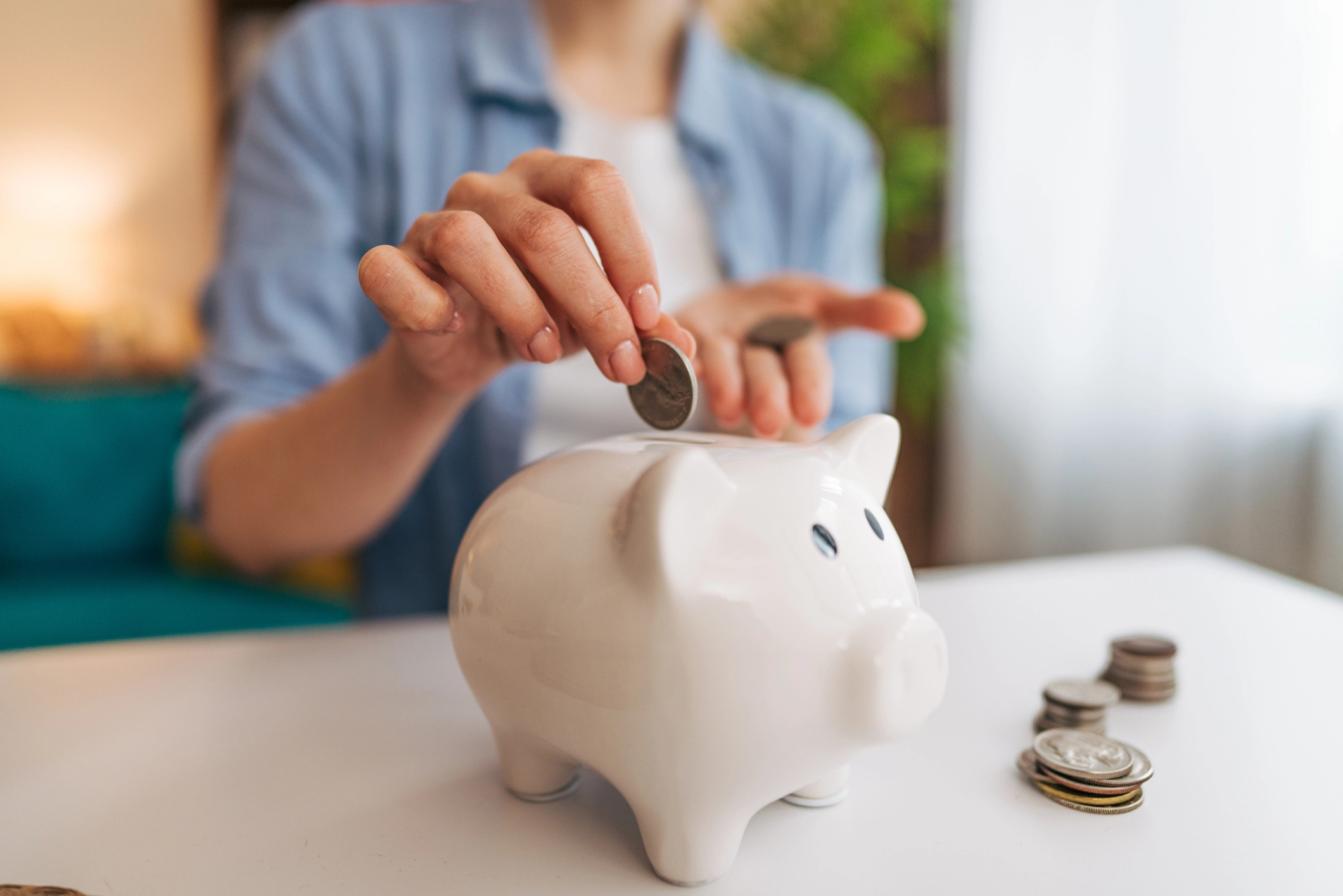 How to save on college car shipping costs?