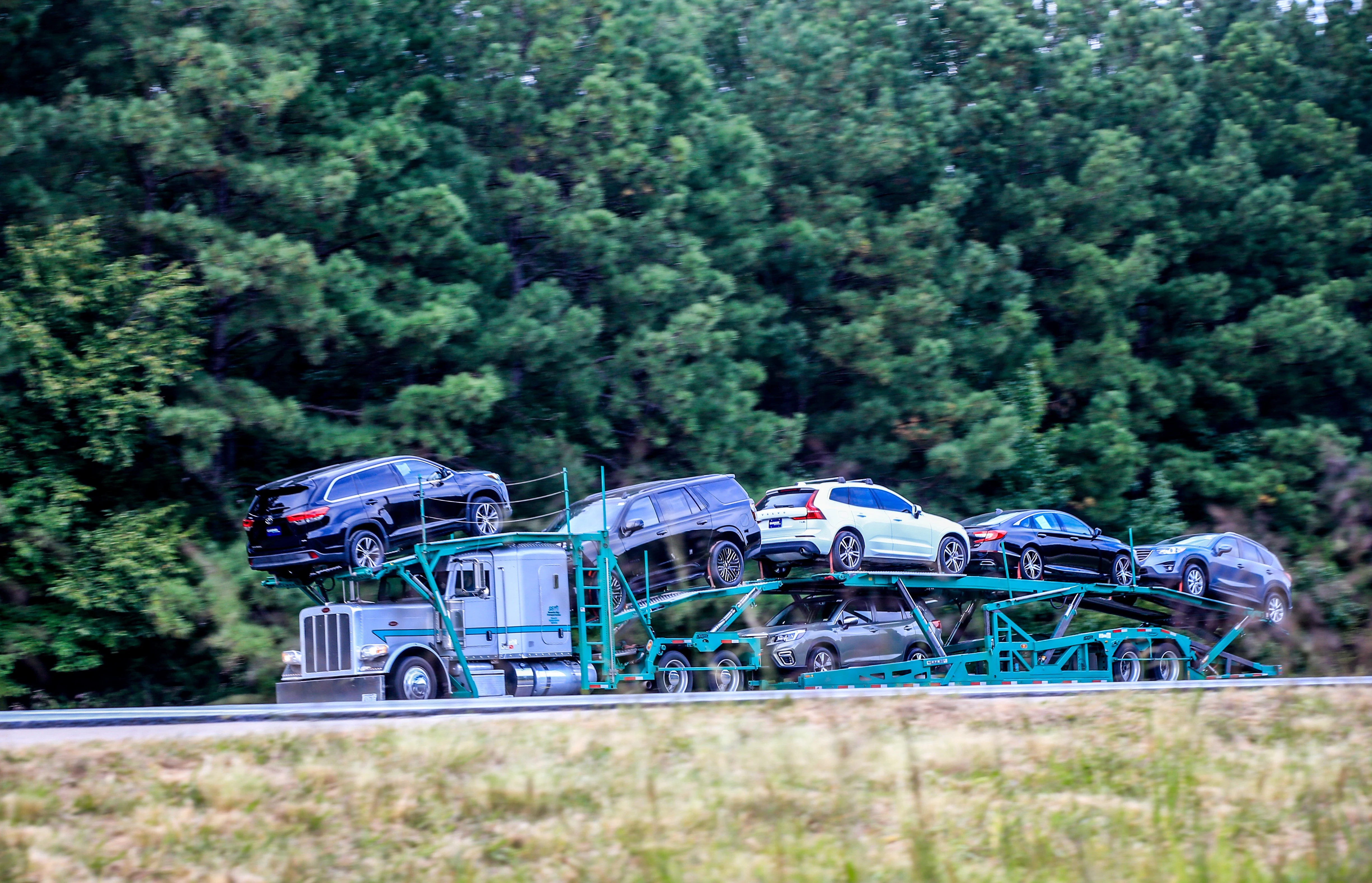 How to pick a top vehicle shipping company?
