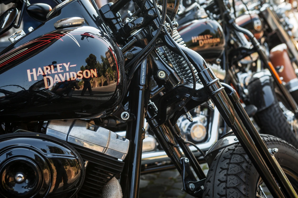 Ship your pride and joy with our safe and secure Harley Davidson motorcycle shipping service