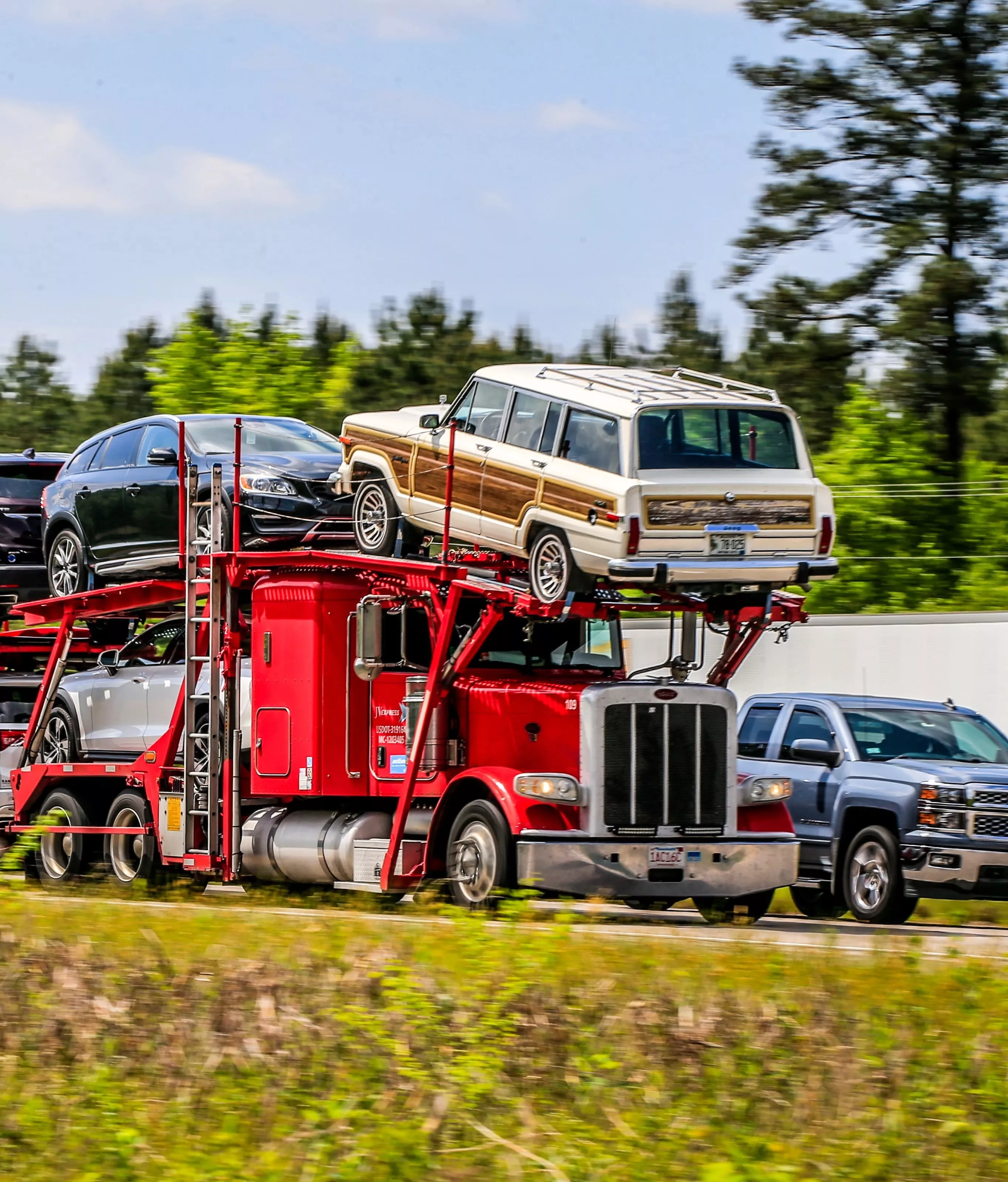 How to find and choose the best and most reliable CA to MI and MI to CA auto transport company?