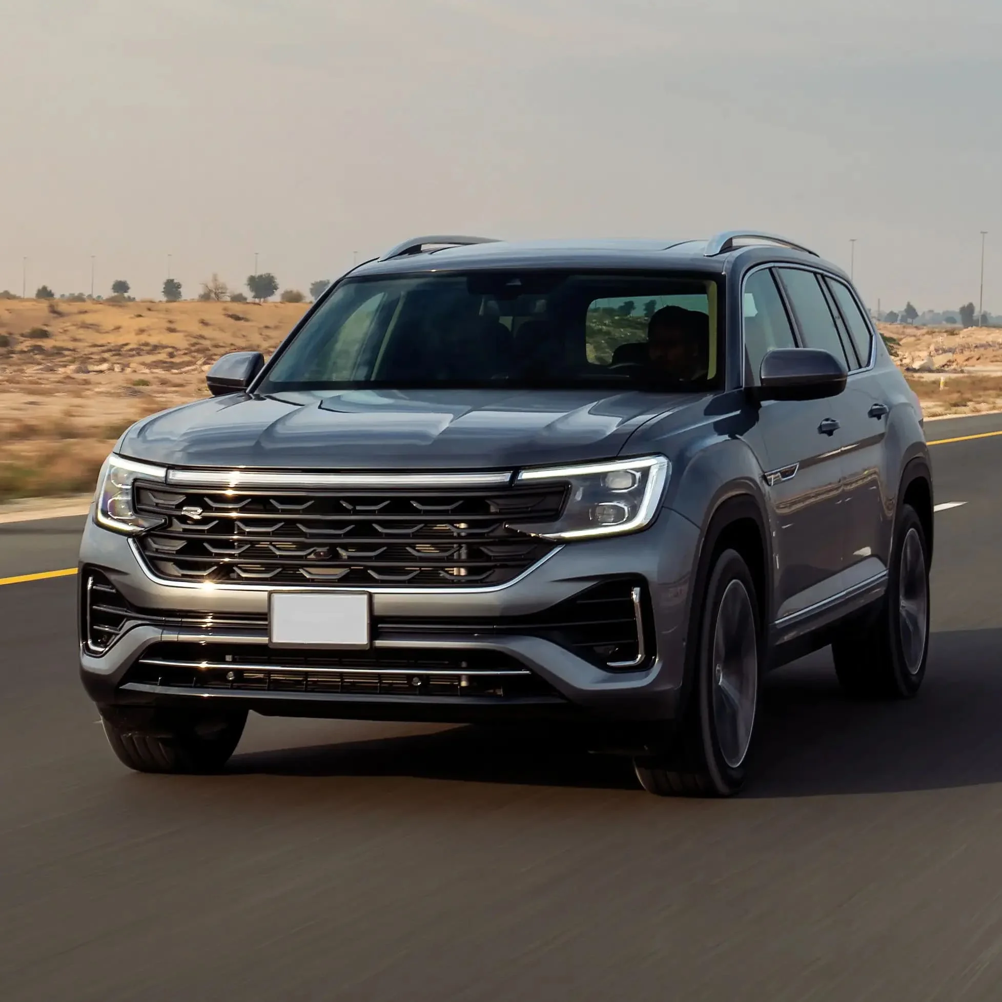 how much do car shipping services cost back